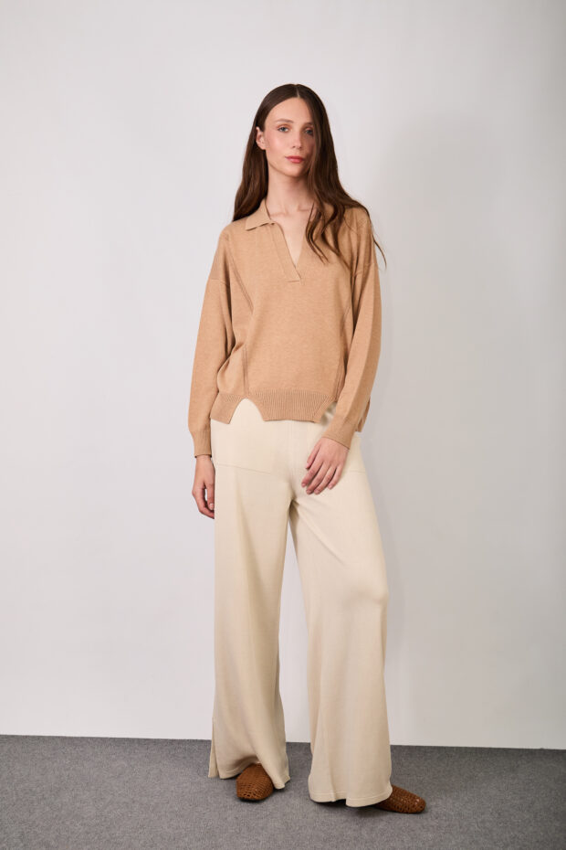 Sweater Ánima camel