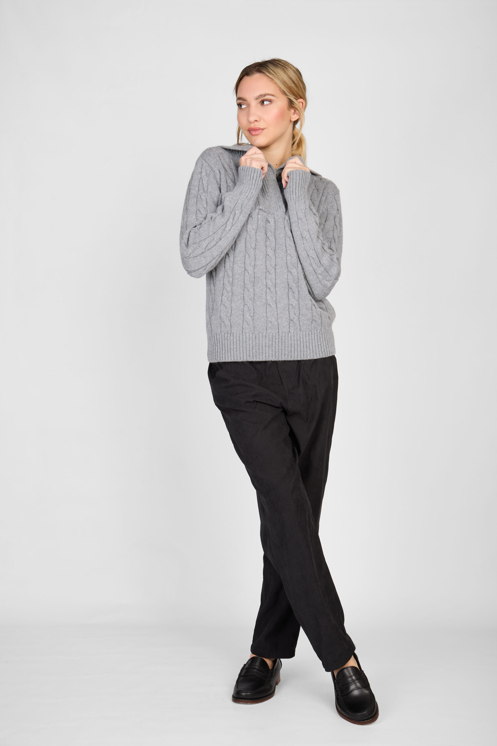 Sweater Nativa gris claro