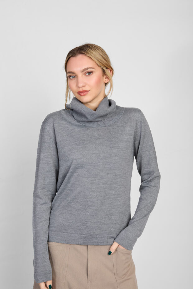 Polera Eterna gris medio